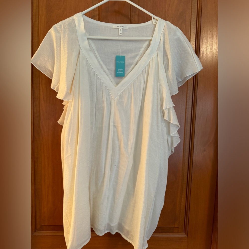 NWT Maurices Short Sleeve Top ivory